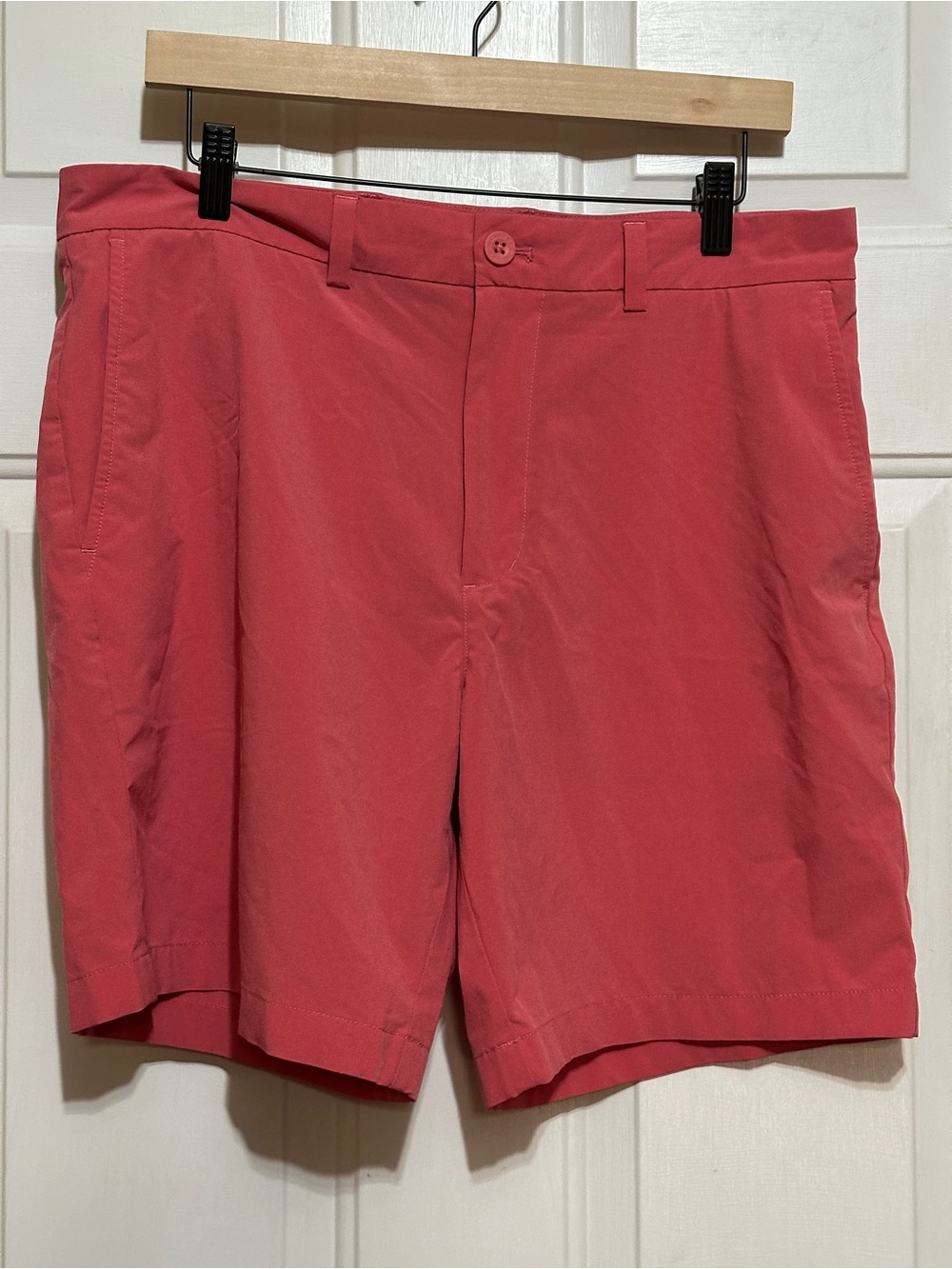 Vineyard Vines Performance Men's Size 35/8 Pink Shorts Breaker